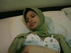 Chinese Nudes presents: Indonesian-jilbab entot di hotel